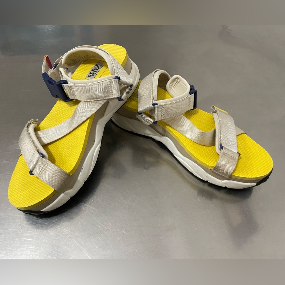 Zara strappy sandals teva style adjustable size 41 US 10
